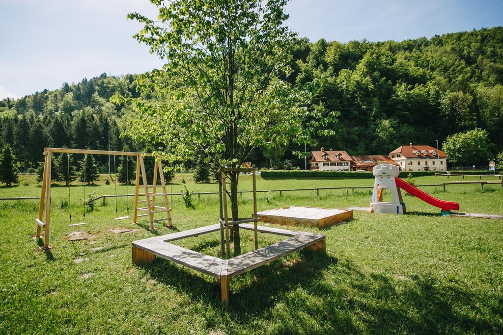 Pocitniska Hiska Pod Skalco Villa Kamnik Exteriör bild